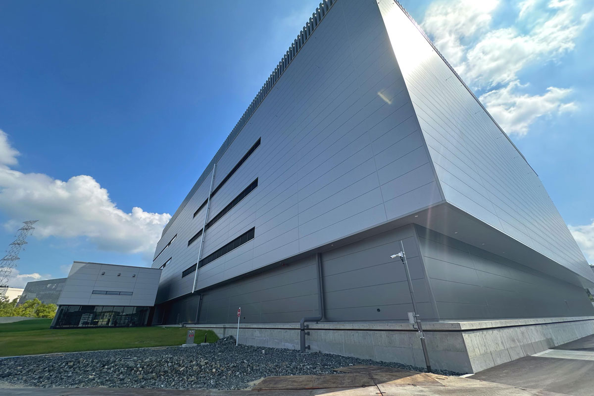 奈良生駒データセンター内部の写真